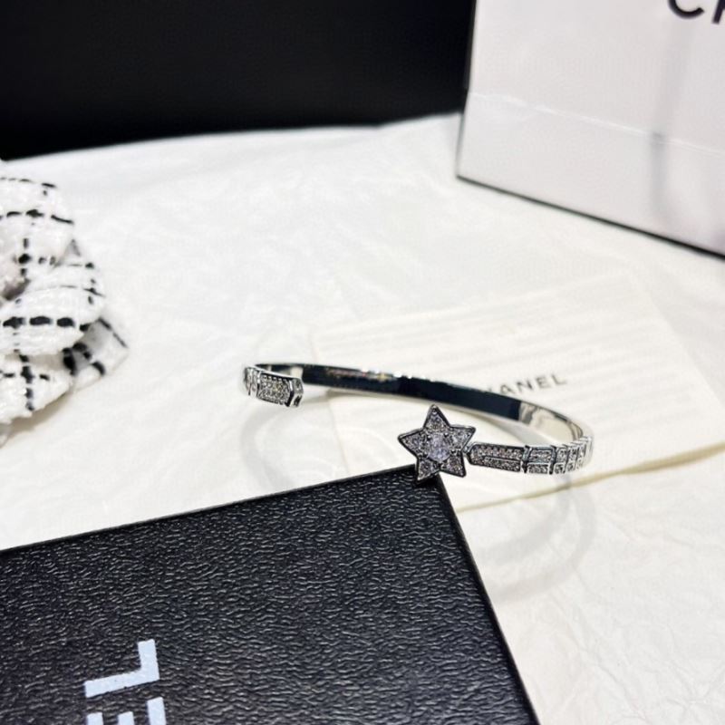 Ch**el bracelets